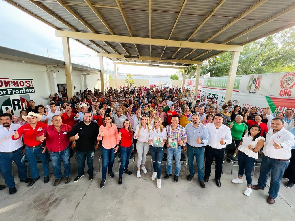Veronica_mtz's tweet photo. Muy contenta de visitar el municipio de #Frontera y poder informar sobre todo el trabajo que hemos realizado desde el Senado de la República.

La cercanía con la gente me motiva a seguir dando lo mejor de mi. ¡Gracias por sus muestras de cariño!

#VerónicaMartínez #Coahuila https://t.co/KPnNObUAfA