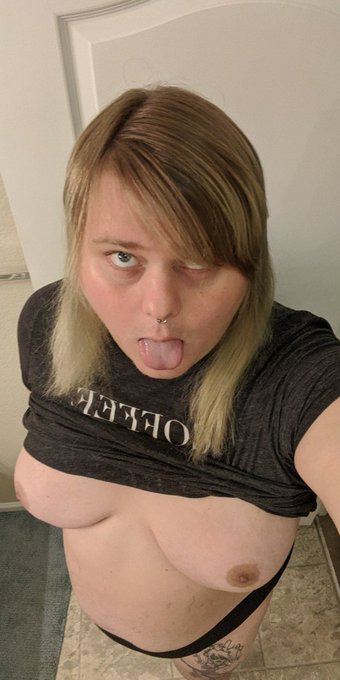 Birthdays tomorrow anyone wanna help me celebrate? https://t.co/8uEz6zEZKZ<a href="/tag/porn"class="tags"><span>#porn</span></a><a href="/tag/bbw"class="tags"><span>#bbw</span></a><a href="/tag/masturbation"class="tags"><span>#masturbation</span></a><a href="/tag/chastity"class="tags"><span>#chastity</span></a>