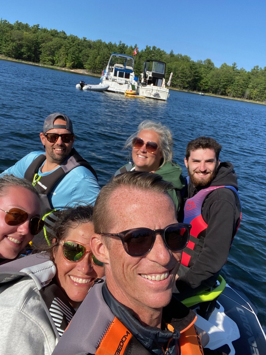 SherriShep's tweet photo. It wasn’t the best weather this week, but it doesn’t matter when you are cottaging with your ‘best guests’! 😁♥️ #ope #Regetable #cinnamonoat https://t.co/qBSwgdnxLO