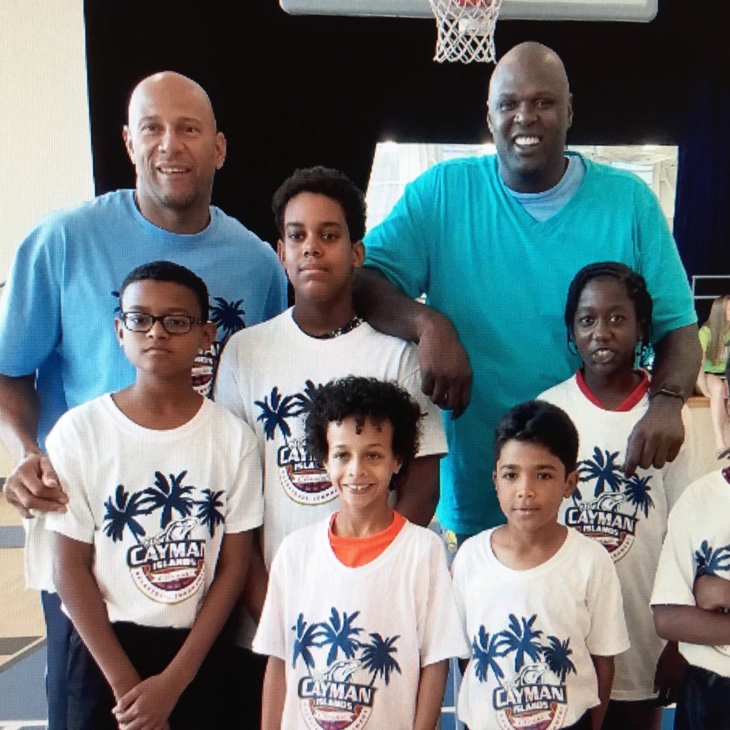 CaymanClassic's tweet photo. Legendary #NBA โฆ@afoyle3131โฉ attended our inaugural menโs #CaymanIslandsClassic in 2017 and volunteered at our youth #basketball camp. ๐ ๐ด๐ We appreciated Adonal attending our tournament and the youth enjoyed meeting him and learning from him! #AdonalFoyle #CaymanClassic https://t.co/YSxbgfEUBU