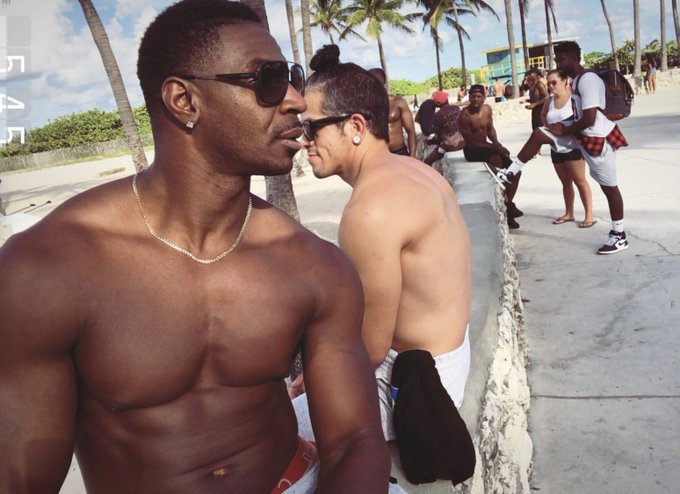 Me and Jax hanging on south beach #oldthrowback https://t.co/tMjwffqGZh<a href="/tag/oldthrowback"class="tags">#oldthrowback</a>