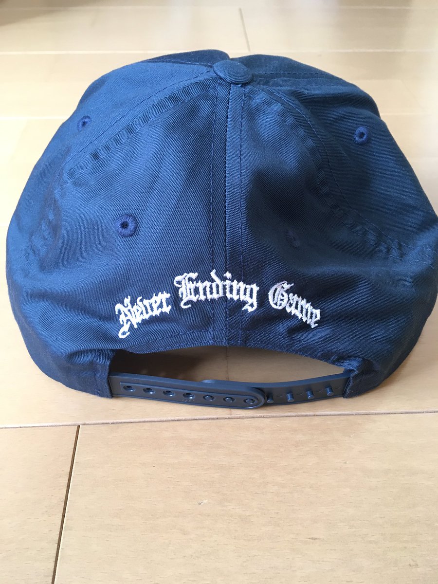 meraudersin1's tweet photo. 昨日購入したMerch
NEVER ENDING GAME/Japan Tour T-Shirts WHT
/Snap Back NVY
Detroit Holy Shit!!
ヤバいShowを観せてくれたN.E.G.のMerchは種類豊富にありましたが個人的にこちらをセレクト。カラーリングやデザイン、センスいいですよね〜
#neverendinggame
#retributerecords
#detroithardcore https://t.co/mQDpHbuDsa