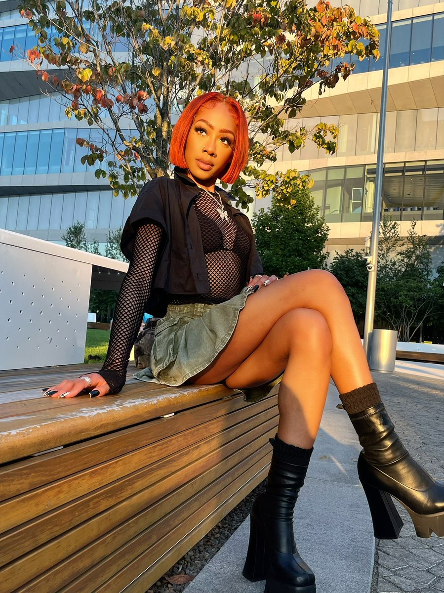 JiggyassJada's tweet image. All Stood out #nyc #fashion #flyshit