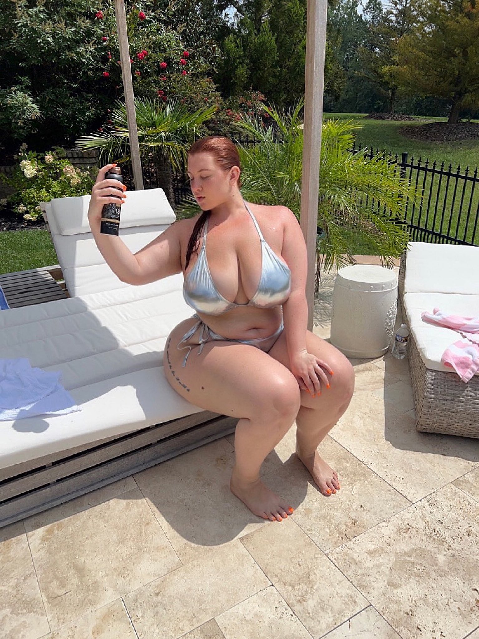1 pic. Don’t forget your sunscreen 🧴 https://t.co/IJCRDPoP3Y https://t.co/3d2pQBZRnX