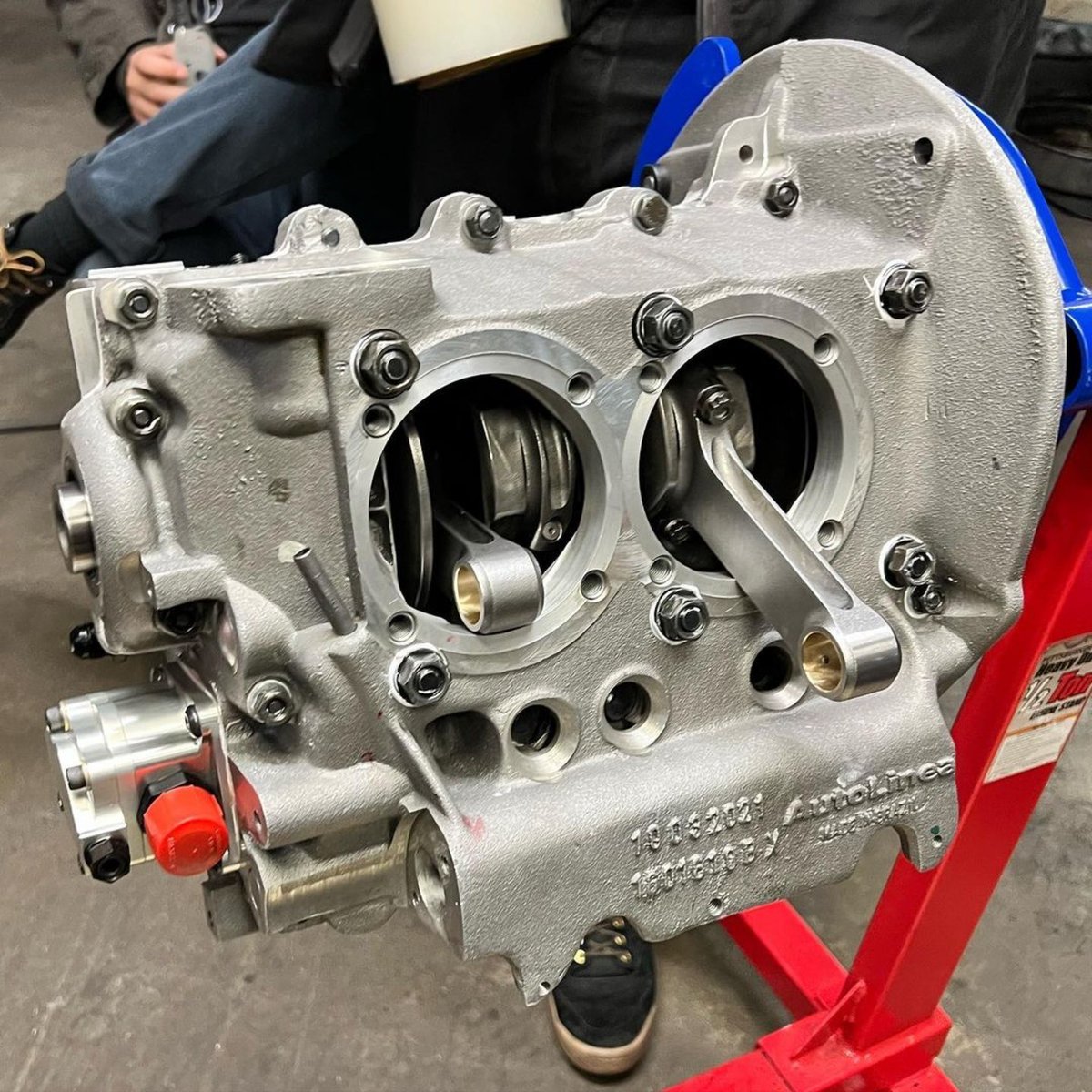 VwScat's tweet image. Elijah's #shortblock done ✅ 
- SL1 thrust conversion case
- AA 82 flanged crank prepped by SL1
- Scat rods
- Engle 110 cam
- SL1 lifters 
- Cb cam gears
- Dailey oil pump supplied by Geers engineering 
- Jaycee straight shot oil mod