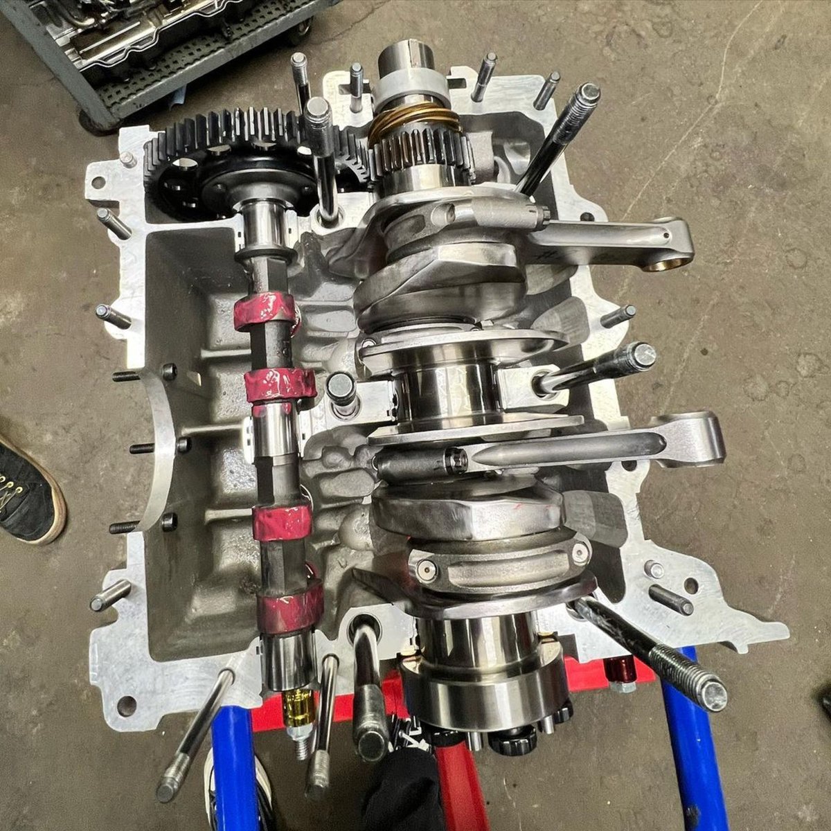 VwScat's tweet image. Elijah's #shortblock done ✅ 
- SL1 thrust conversion case
- AA 82 flanged crank prepped by SL1
- Scat rods
- Engle 110 cam
- SL1 lifters 
- Cb cam gears
- Dailey oil pump supplied by Geers engineering 
- Jaycee straight shot oil mod