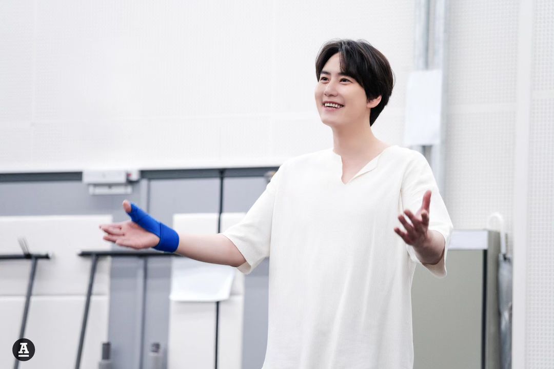 blahblah8823's tweet photo. kyuhyun_official Insta

유다 벤허로 돌아온 '뮤지컬 배우 규현'의 눈빛👀✨️
설레는 마음으로 공연장에서 곧 만나요💙

https://t.co/cvBuHfoKcS

#규현 #KYUHYUN https://t.co/OVFPANYIvZ