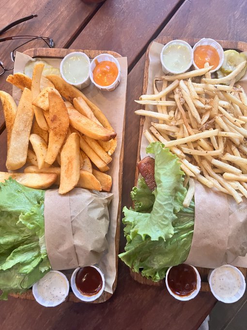 Told ya&rsquo; we were hungry! https://t.co/b77VKXRM5f