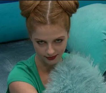 BB_Reax's tweet photo. smug/knowing reaction pics #bb25 #bb19 #bb18 #bb14 https://t.co/TFGLg1erAN