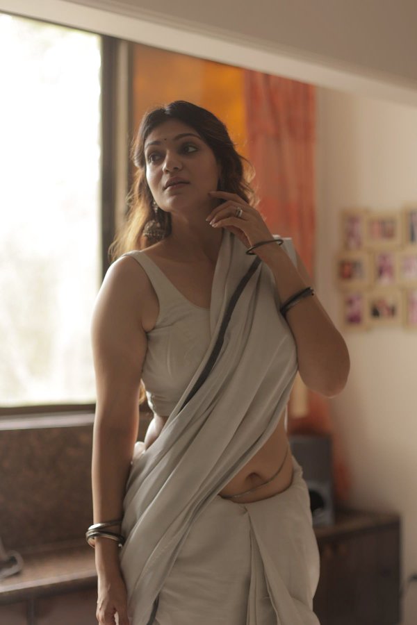 F4lh57AbwAA8lda?format=jpg&name=900x900