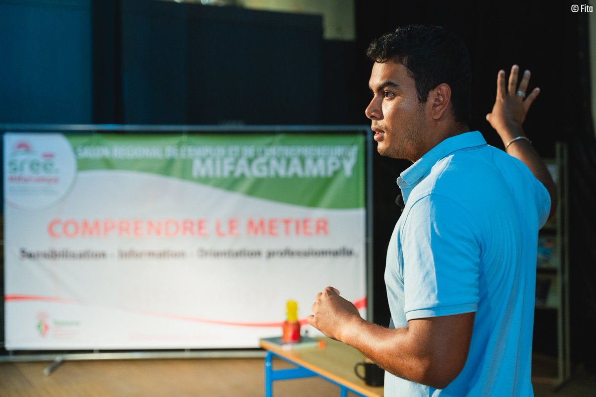 Merci #DiegoSuarez et merci au Salon Régional de l'Emploi et de l'Entrepreneuriat Mifagnampy pour l'invitation. 🙏

Partages sur 'Comprendre le métier de #Réalisateur' 🎬

#Cinéma  
#Madagascar