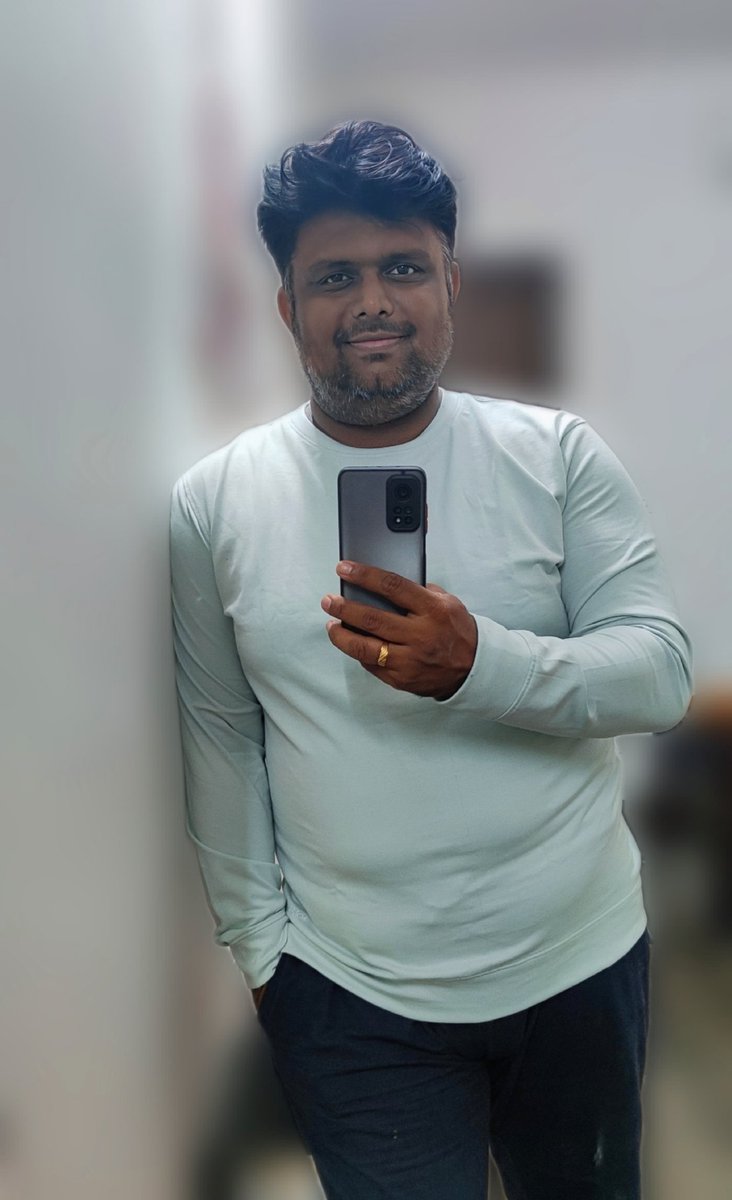 RaguTweets's tweet photo. @itisprashanth bro - received my hoodie and T shirt. Great quality. Thick and cozy for winters. Hoodie inner lining is 🔥. Size is just right. Hope it expands a little on usage. @Roarsouthoffcl https://t.co/5MhTYnNI05