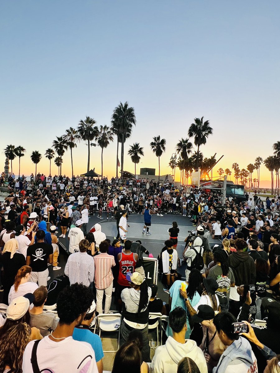 Ball Dawgs tweet media