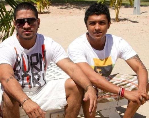 KavithaRatwatte's tweet image. MR law abiding citizen from SJB not so long ago in 2013.😁😆😆
“Colombo Mag­is­trate yes­ter­day re­leased Min­is­ter Mervyn Silva’s son Malaka Manoj Silva, Re­han Jayawickrama and five oth­ers ac­cused of as­sault­ing an Army Ma­jor at the Hil­ton Res­i­den­cies” 😩😩😩😩😩