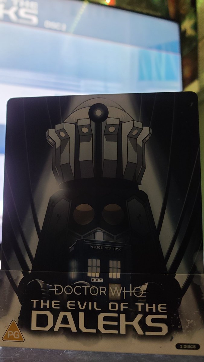 TheMetalWhovian's tweet image. Now watching "The Evil of the Daleks" animated in color. #DoctorWho #2ndDoctor #Daleks