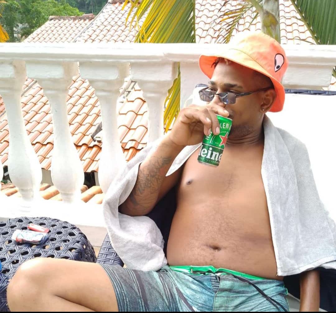 Cada ano que passa eu posso falar que eu sou um vencedor batalhador e um sobrevivente  , Obgd Deus por tudo que tem feito na minha vida por me tirar pessoas que nao era pra tirar e colocar pessoas que era pra estar perto de mim só o senhor tem esse misterio ! Obgd Deus 31CHEGOU🥳