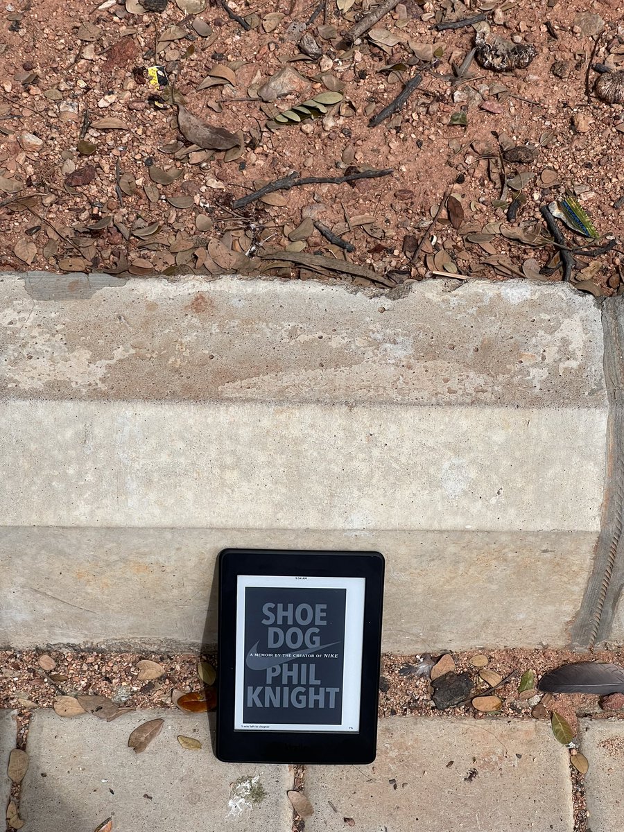 sankeyreads's tweet photo. Yesterday’s edition had 1 reader enjoying the story of Phil Knight and Nike, in the breezy weather at Sankey. :) Hope you all are having a great time with the ongoing festivities! Look forward to seeing more readers next week. Until then, #readon. :) #SankeyReads https://t.co/3dqqw3llPP