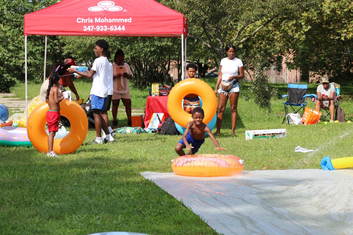 crdbl's tweet photo. #WaterFight today was a good day https://t.co/BmDsgDvBox @PremeDaPrez https://t.co/nHrPiJtXQw