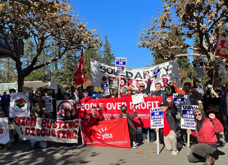 CalYDSA's tweet photo. @biclassics Only through the collective power of millions can we build a better world. Being a YDSA member means being a part of a national movement fighting for youth everywhere. #joinydsa https://t.co/IHsbxRy7cg