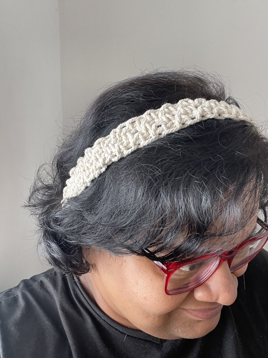 talesfromaaroo's tweet photo. Presenting the bell & the hair band #macarme #handmade https://t.co/LpzBBrqdtx