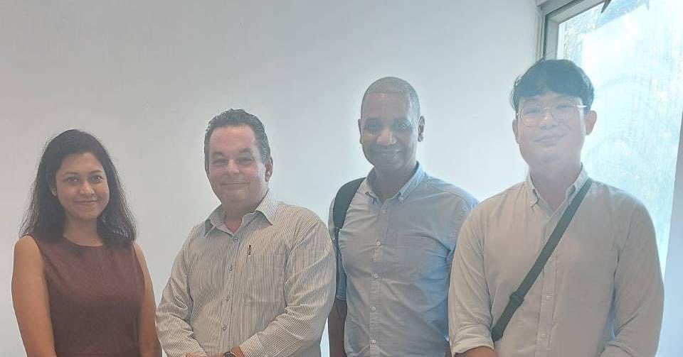 phoenixrehab1's tweet photo. Building Bridges for Holistic Care: Horizon and Phoenix Teams Meet Singapore’s Best 🤝

Our Clinical Director, Craig Gagnon, and Primary Clinicians Tony Lyda and Roland Madrigal recently visited Singapore to collaborate with the best in addiction treatment. https://t.co/gTkCypOIVp