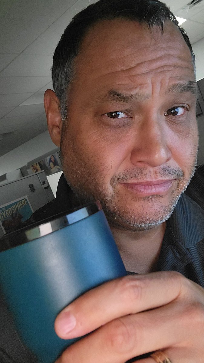trekker21's tweet photo. Can you tell I woke up at 1:30am and wasn't able to go back to sleep? I think I'll be napping after work. Have a great Monday, friends!!
#MondaySelfie #MondayVibes #MondaysSuck #Coffee #Caffeine #OfficeSelfie #Insomnia #VeryLittleSleep https://t.co/YnyuQr1xBH