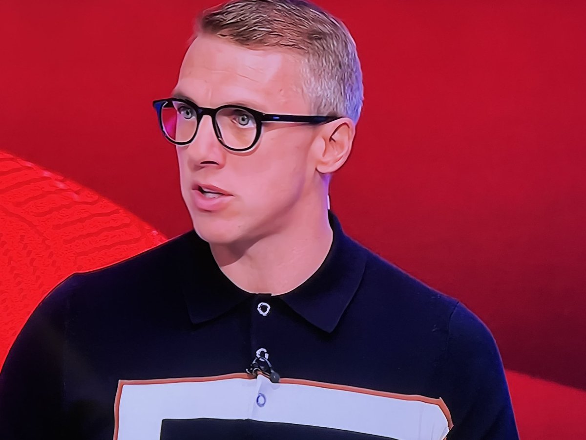 TomWilson6's tweet photo. @SkySports can you please ask @StephenWarnock3 to share his skincare regime, he looks amazing 😂. https://t.co/Xe3RA6ul67