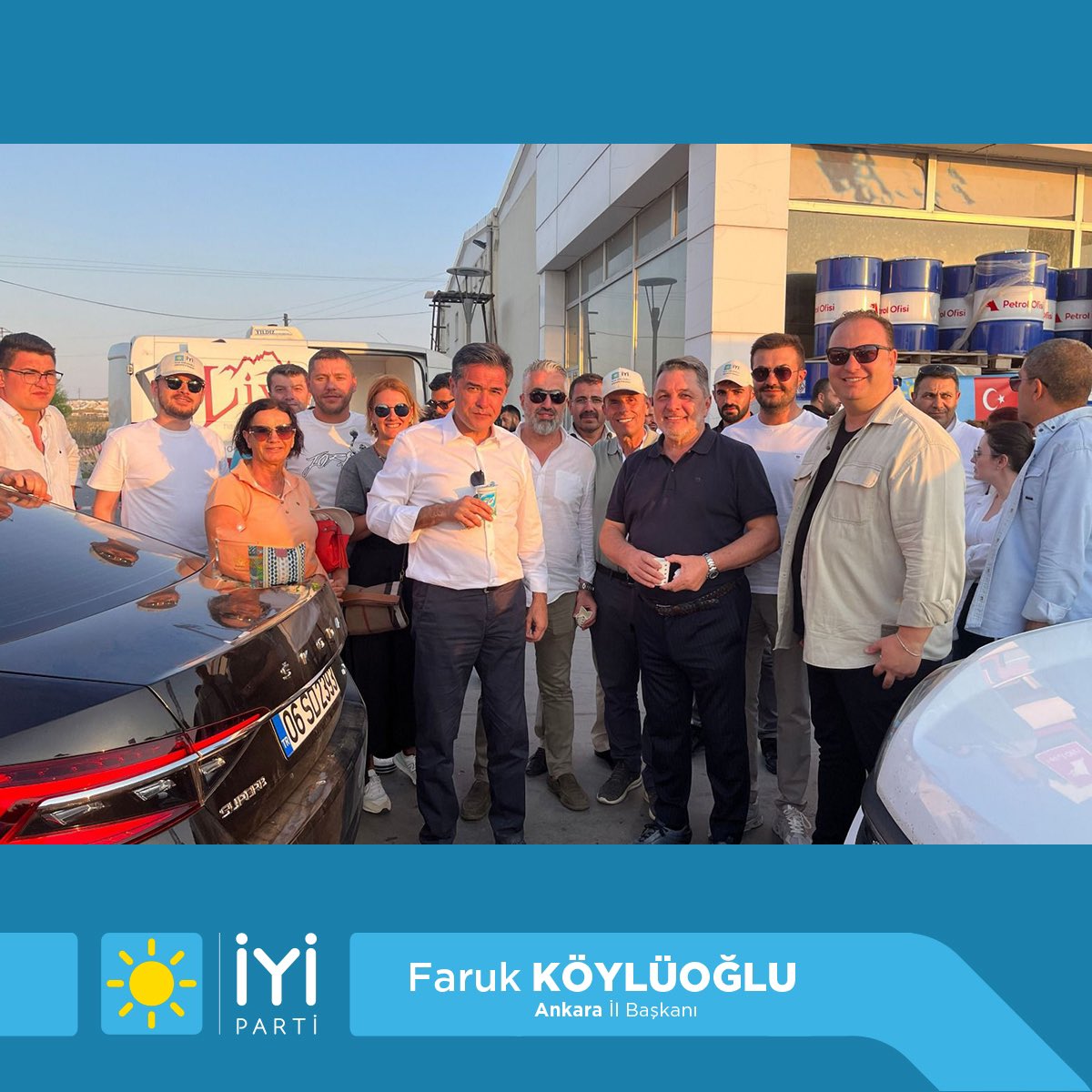 iyipartiankara's tweet photo. Afyon Kocatepe Programı dönüş yolunda, Ankara İl Teşkilatımızdan 2200 kişiye Ankara Döneri ve ayran ikram ettik. 

@meral_aksener 
@iyiparti 
@SBugraKavuncu 
@KoyluogluFaruk https://t.co/PhH7Viv2nA