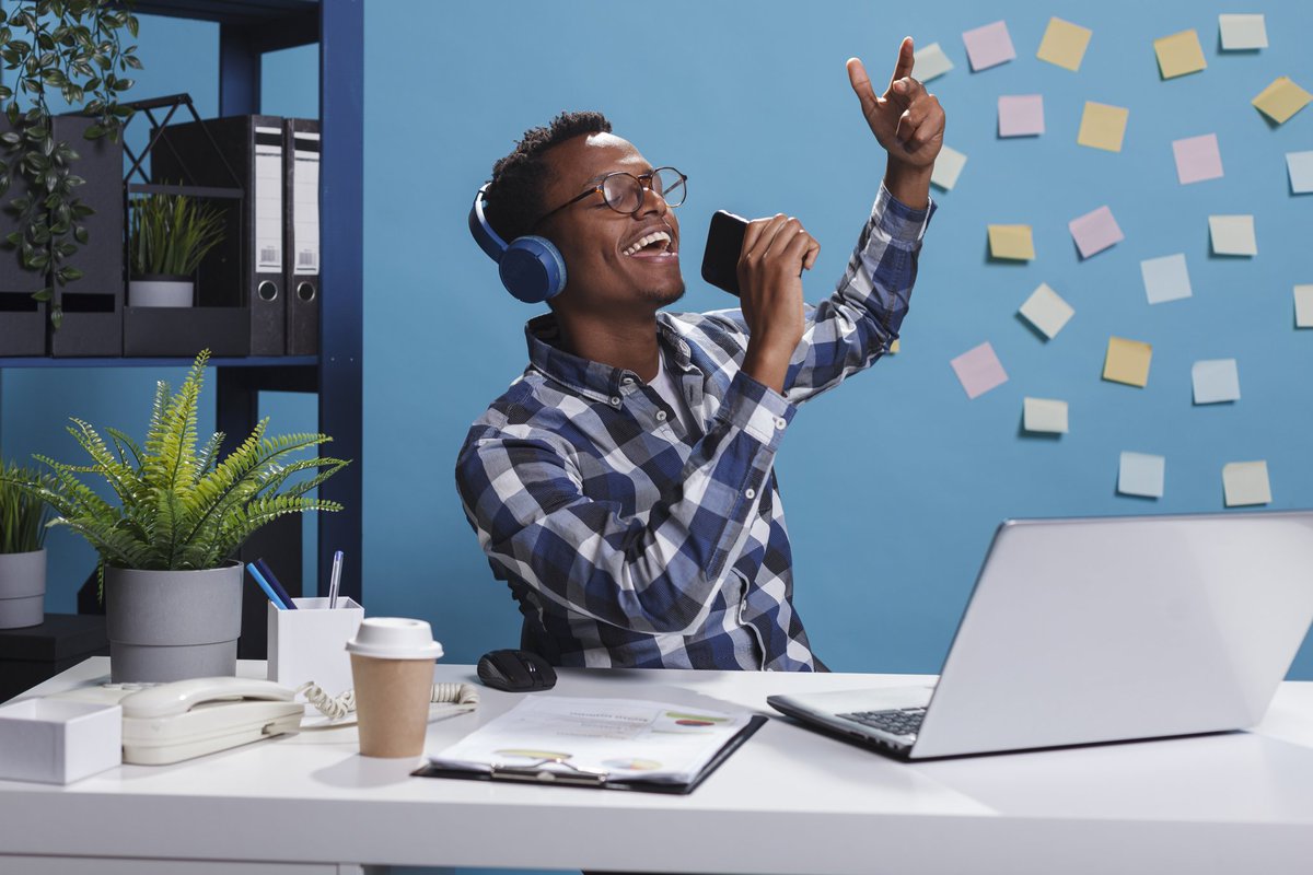 TeeeGreat's tweet image. 🚀 Embrace tech&apos;s endless possibilities and code your dreams into reality. Let&apos;s create a smarter, more connected world together! 💡🌐 #TechInnovation #CodeAndCreate #learndaily #developer #teethefreelancer #futuretech #CodingJourney