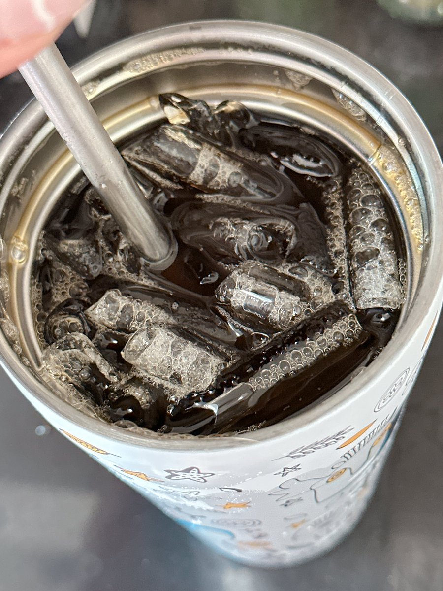 แก้ว ARTSTORY Wildlife  Collection แก้วเก็บอุณหภูมิลายWildlife เป็นศิลปะจากน้องๆเด็กพิเศษลายเส้นน่ารักมากก🥰 มีสีขาว,ดำ ตัวแก้วเก็บอุณหภูมิดีฝาปิดสนิท มีหลอดให้พร้อมวิใช้ทุกวันเลย เผื่อใครจะไปอุดหนุนน้องๆกัน🫶🏻
📍 shope.ee/8UgIEyQL0A