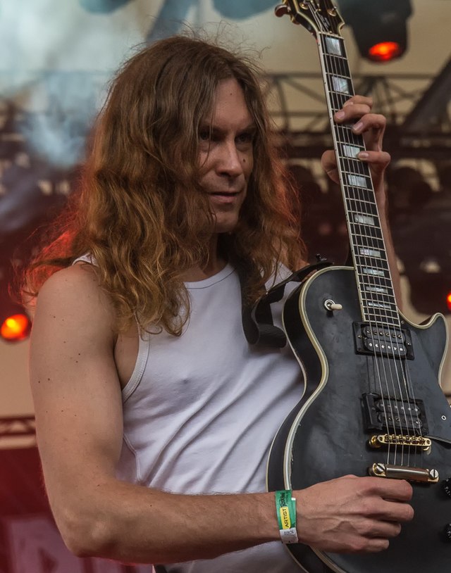 NoClass_Radio's tweet photo. 28 de agosto de 1977. Nace Arve Isdal en Bergen, Noruega, más conocido como “Ice Dale”. Es conocido como guitarrista de la banda Enslaved. #ArveIsdal #IceDale #Enslaved https://t.co/MveqnOWi5f