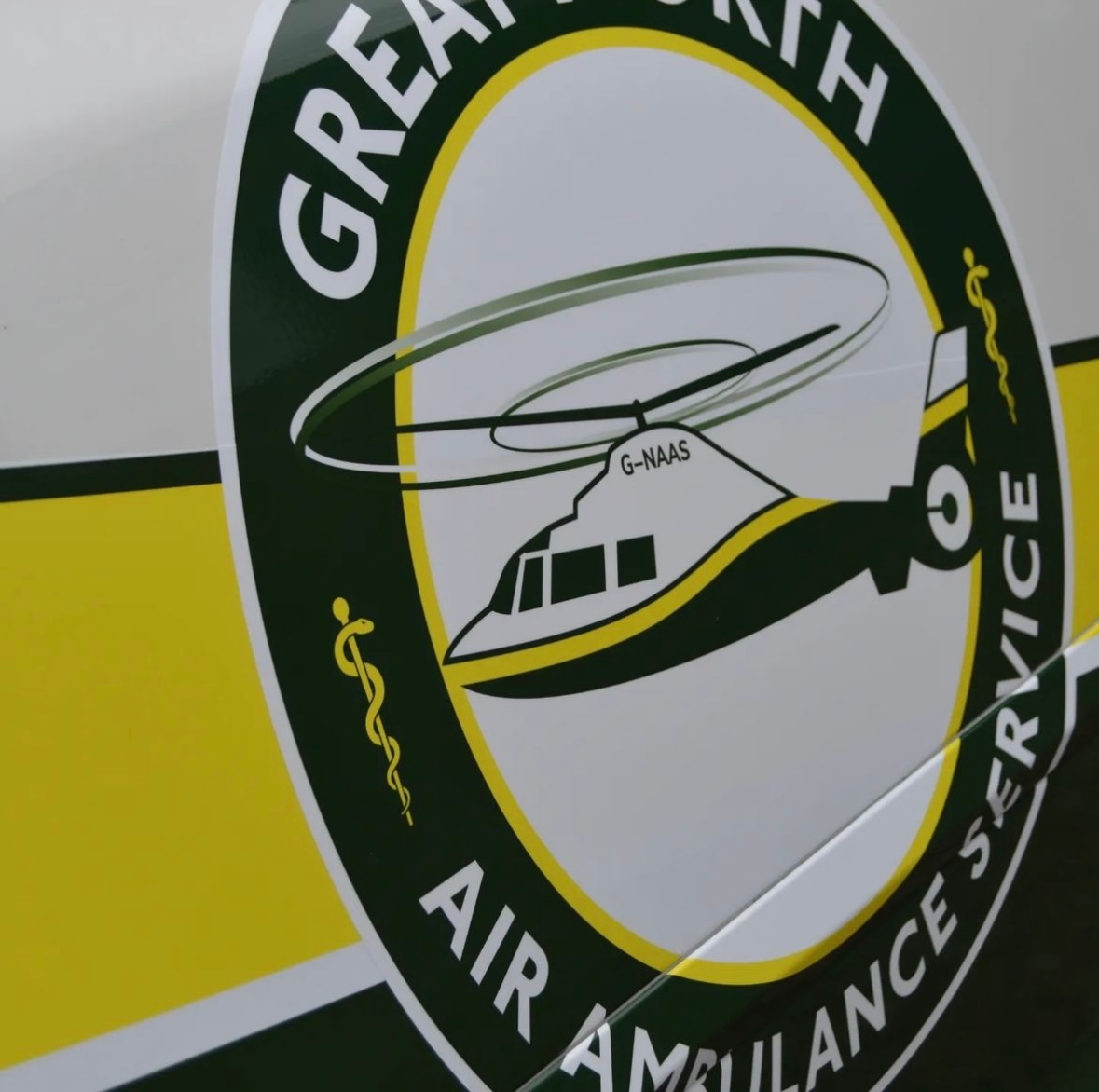 Metamarkuk's tweet photo. Simplicity at it’s finest! The team at EPF Graphics used our MetaWrap® MD-X-100 White Gloss for this livery roll out for Great North Air Ambulance 🚁 Tap here to order yours if you’re in the UK https://t.co/GrS85KzhgM #carwrap #livery #airambulance #carwrapper #wrapper #wrapping https://t.co/4Nf3SX9r1N