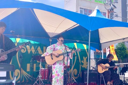 JerryfishMoonjp's tweet photo. 8.26(土) 蕨市民音楽祭
蕨駅西口で歌ってきました〜
メンバー全員、浴衣で合わせました🌈
過去いち、にの暑さで
汗💦やばかった
#蕨 #ワラビー #わらび餅
#ライブ #音楽祭 #蕨市民音楽祭
#汗 #浴衣 #野外ライブ
#多田沙織 #jerryfishmoon https://t.co/VVtkmHXTfr