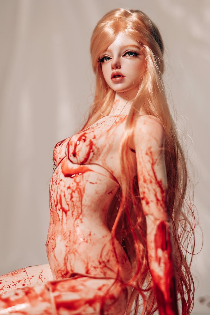 Adorn my soul with Your Blood