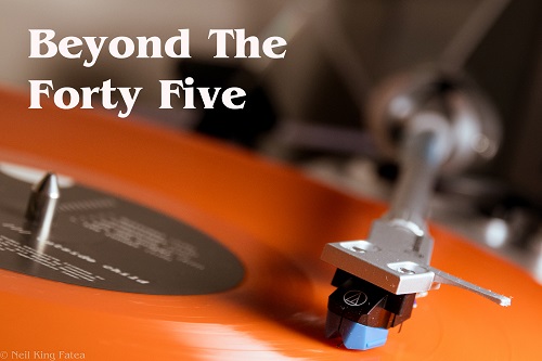 Fatea_Magazine's tweet photo. Our latest round up of what's making waves in the world of singles can be found at:
https://t.co/aSKIqOzV8O
Get to know some great music.
#Fatea #music #Reviews https://t.co/ZD26jlXbCM