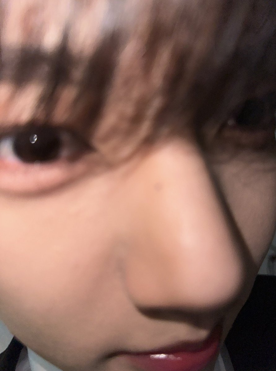 jiwoongiez's tweet photo. OMG YUJIN JUST UPLOADED THIS CUTE SELCA ON MNET PLUS 😭😭😭 https://t.co/NyFixQ7Pve