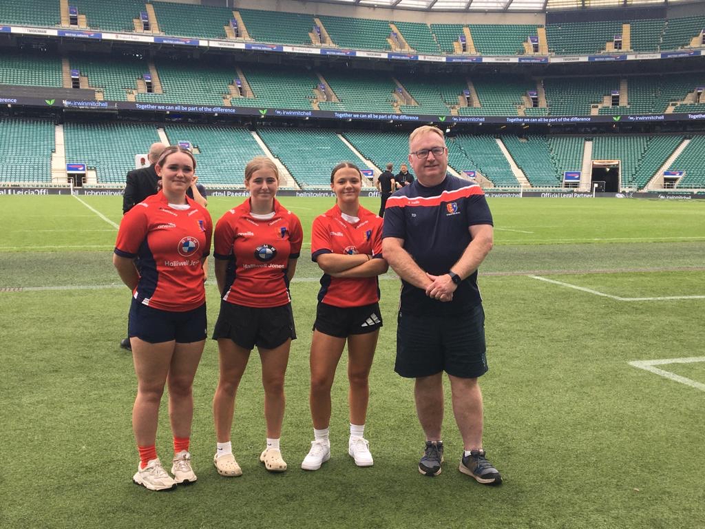 Chester Devas tweet media