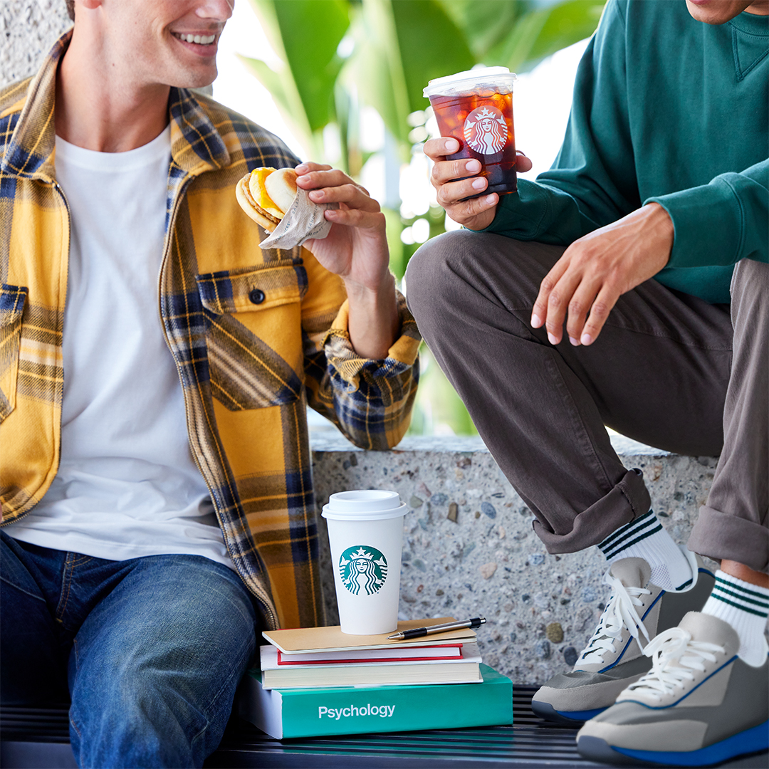 DrakeDining's tweet image. Rise and shine! ☀️ Brighten your morning and kick-start your day when you stop by our Starbucks café. 

No time for the line? Order ahead from our Starbucks café with the Starbucks app.