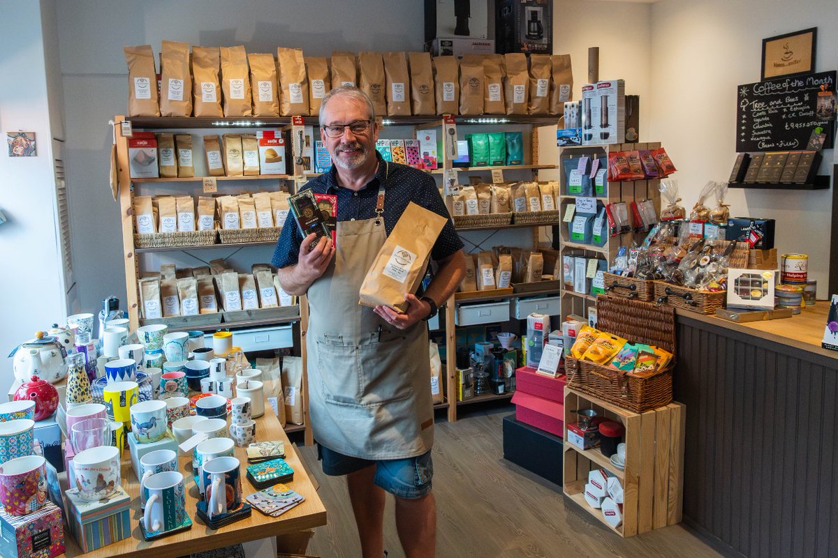 RenCouncil's tweet image. We're showcasing the many brilliant shops, cafes, restaurants and bars to #SpendLocal in Renfrewshire on the first Scotland Loves Local Week.

renfrewshire.gov.uk/article/13482/…

#SLLWeek #ScotlandLovesLocal #ChooseLocal #LovePaisleyLoveLocal