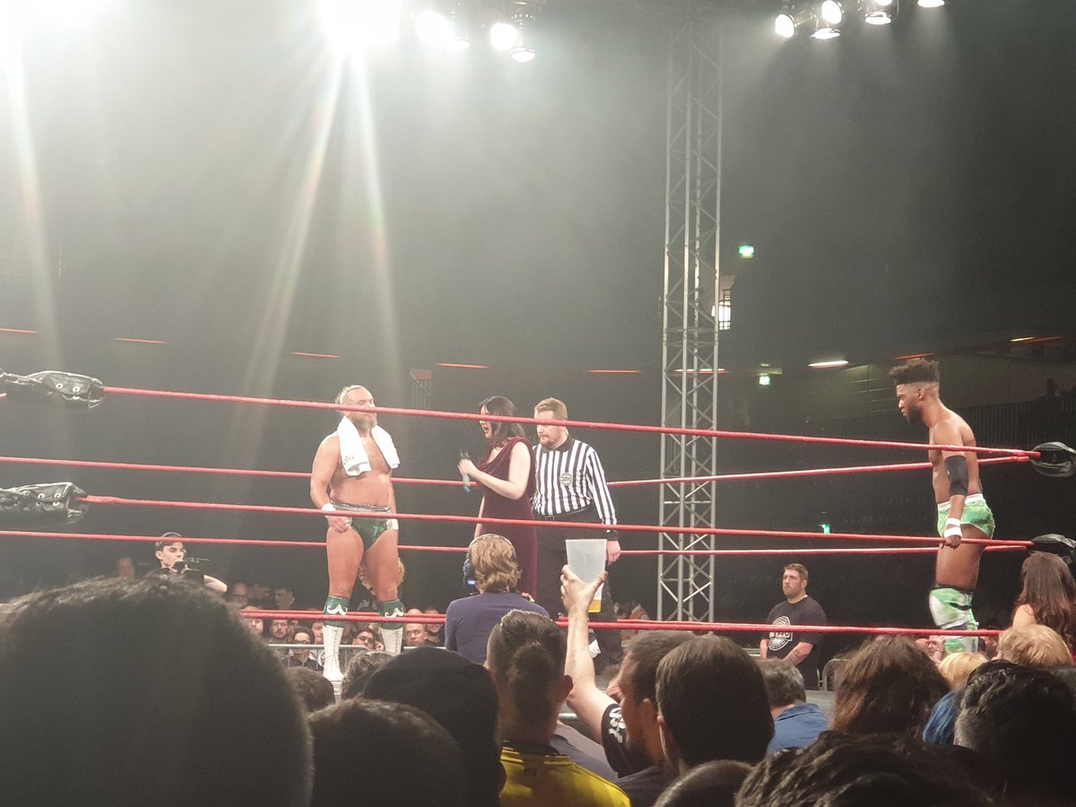 Jinrofection's tweet photo. #RevPro11 @TheOJMO @amirawrestler @trentseven 😯 https://t.co/XvOvNyi3IT