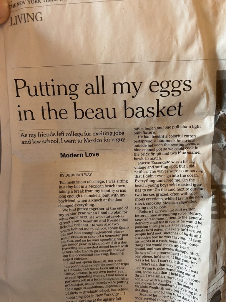 martamsamper's tweet photo. Every now and then I sit down and make time to read beyond headlines. Most times is rewarding. Beautiful piece by @thekeepthings @nytimes https://t.co/MHp6DDqFA9