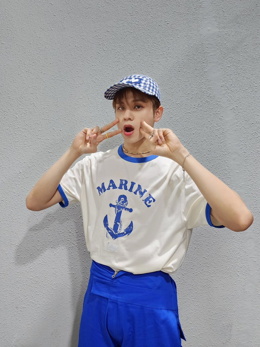 Exams no more!

|| Day 3

🪐 || hi i'm Chandi, i'm looking for interactive moots! 🩶 

—  she/her, 03 liner, filo
—  pop culture enjoyer
—  new to #stantwt / #kpoptwt
—  hori, zb1, en-, exo + many others
—  any fandom is welcome!

♡ / ↻ to be moots and spread tysm!