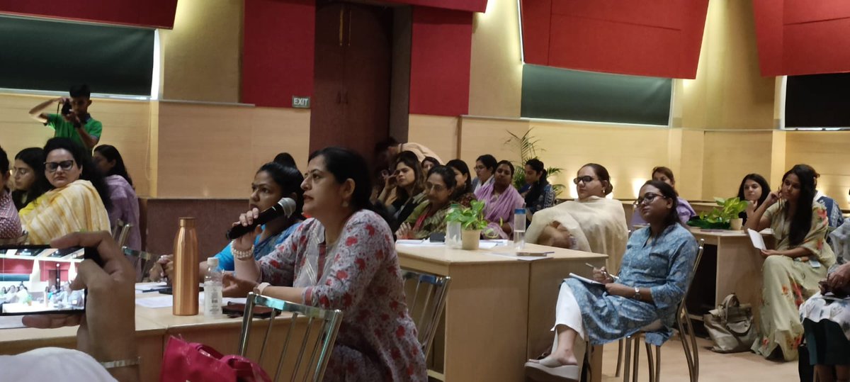 #InclusionCompte : #CanadaenInde a soutenu un atelier de sensibilisation aux genres pour les éducateurs, promouvant des espaces éducatifs inclusifs avec <a href="/tagoreint_vv/">Tagore International School, Vasant Vihar</a>. Merci à tous les intervenants pour leurs idées.

Travaillons pour un avenir inclusif et #droitségaux.