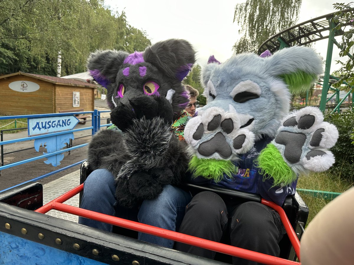 Shadow_Berry_UwU tweet media