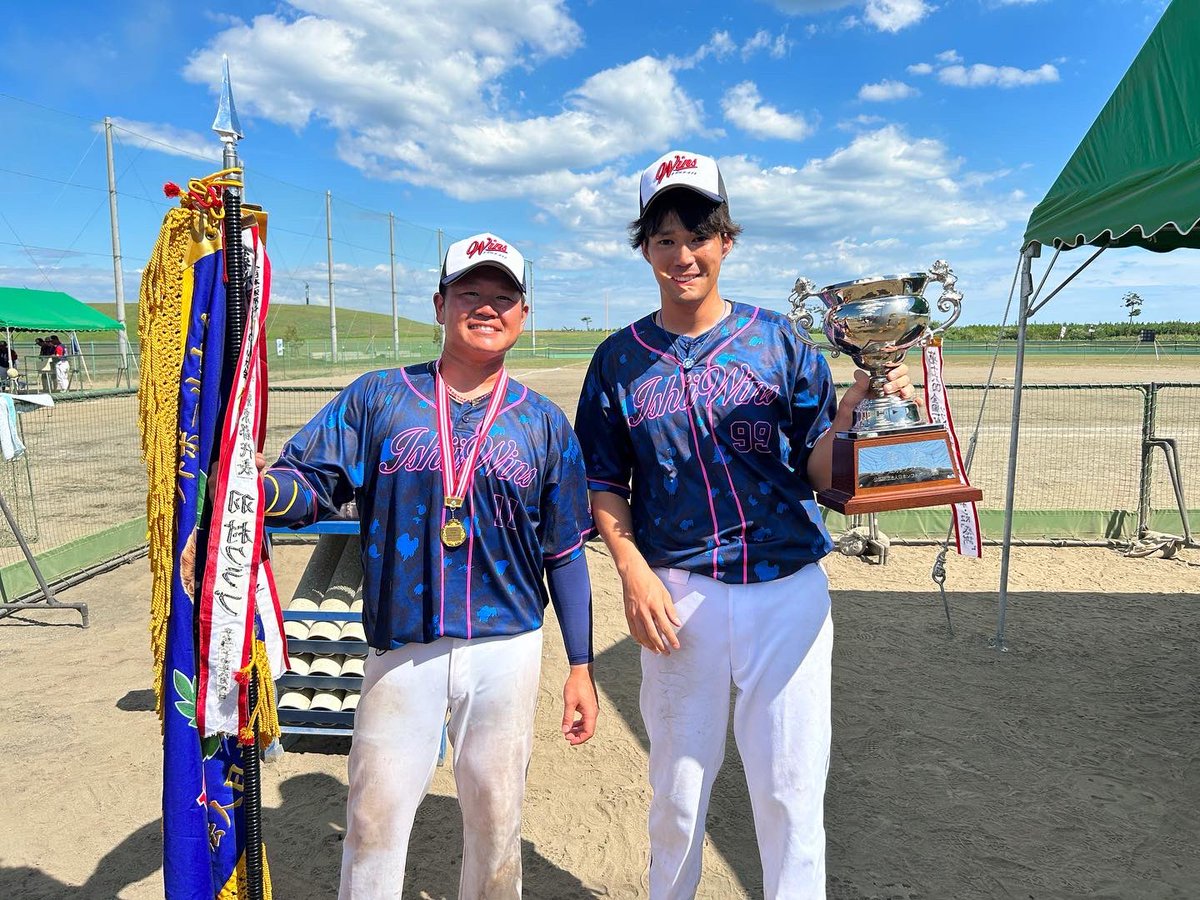 kbsports_hiro's tweet photo. 2022.2023 連覇達成

1番楽しく、1番自分らしく
仲間と最高の時間を過ごせました

応援に来てくれた沢山の方々
そして応援してくださった沢山の方々に
連覇を報告できて本当に良かった

石井ウインズ最高！
来年は3連覇目指します
愛知予選に向けて準備開始

大会運営の方々ありがとうございました🙇‍♂️ https://t.co/xdm1fchVRh