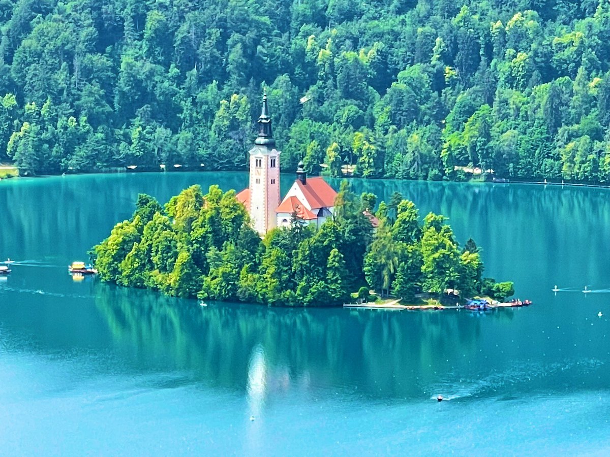 KD NYC 🗽☀️ (@kd_nyc) on Twitter photo Must see - Bucket 🪣 list destination:
Lake Bled, sLOVEnia 🇸🇮
<a href="/SloveniaInfo/">Feel Slovenia</a> #Slovenia #Slovenija Must see - Bucket 🪣 list destination:
Lake Bled, sLOVEnia 🇸🇮
<a href="/SloveniaInfo/">Feel Slovenia</a> #Slovenia #Slovenija