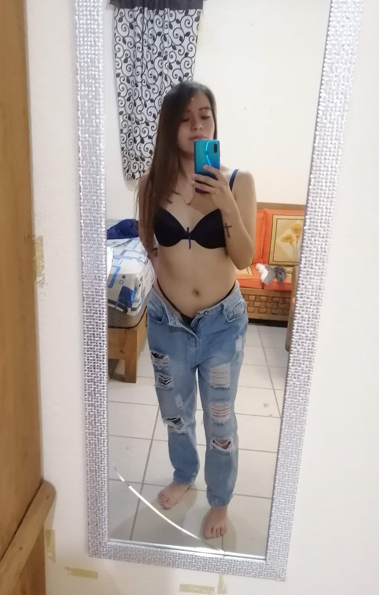 Jess_orteegaa's tweet photo. Flaquita para que me puedas cargar ❤️ https://t.co/1eMrRy3WFH