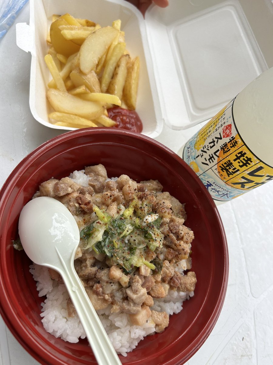 mecchansenpai55's tweet photo. ４年ぶりのオナフェス
ほんとに最高〜！

前泊しておいしいものを食べたり
水族館に行ったりして
いわき市を満喫しました
もっと時間が欲しかった！

ほんとに楽しかったです

 #ONAFES2023 https://t.co/Hac3njFJFP