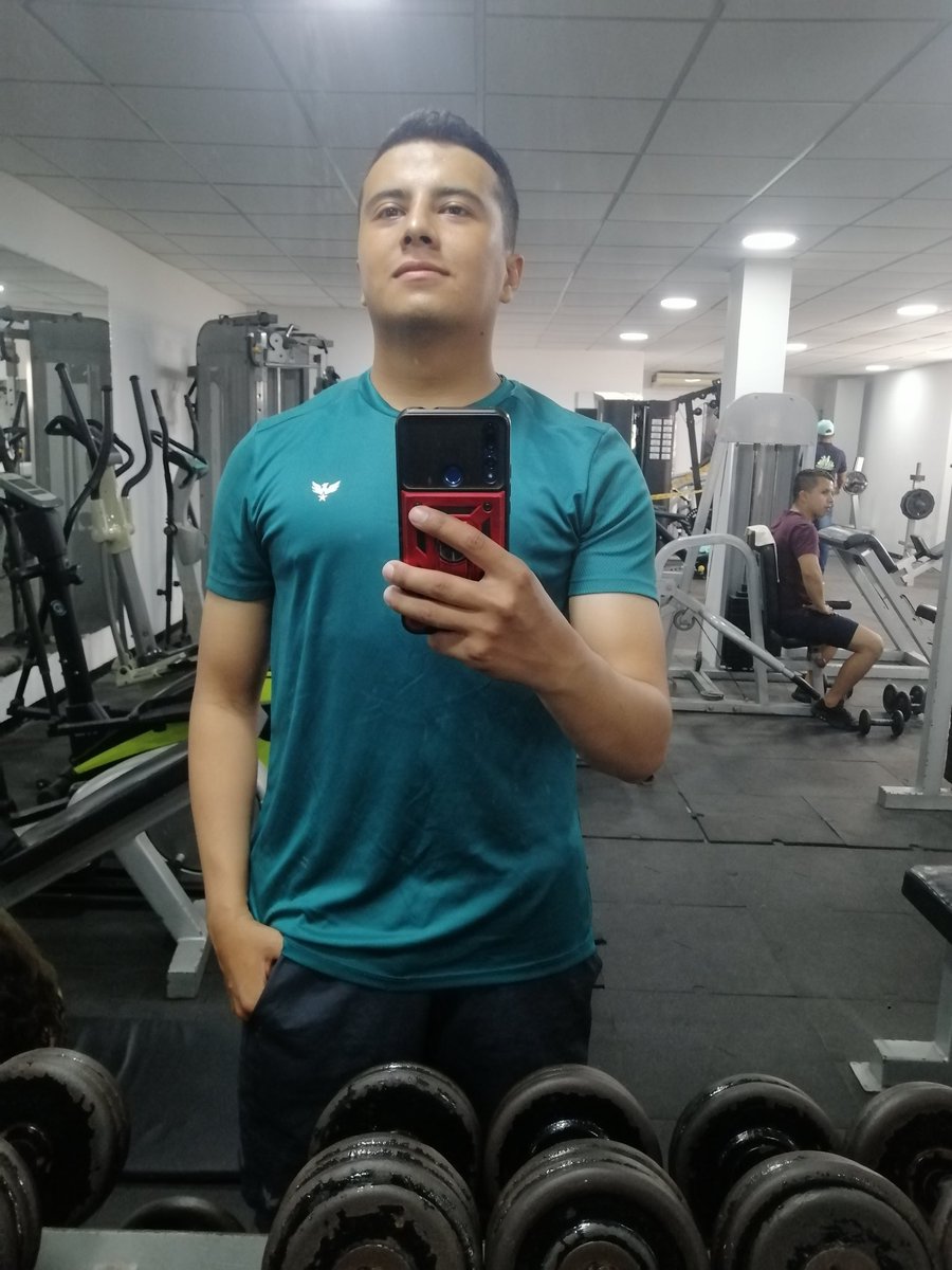 Paisawar's tweet photo. La vida es una sola,
Toca vivir a lo grande y hacer las cosas bien para vivir sin remordimientos 🤙🏼 https://t.co/YhuT8uwt9k