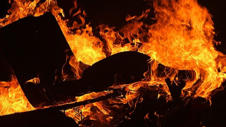 [LISTEN] <a href="/SaveChildrenSA/">Save the Children SA</a>'s CEO, Gugu Xaba on her reaction to the shack fire in which five children were burnt beyond recognition at the Itireleng informal settlement near Laudium in Pretoria  
 #ShackFires 

🔗 t.ly/6QtO2

#sabcnews #FirstTakeSA